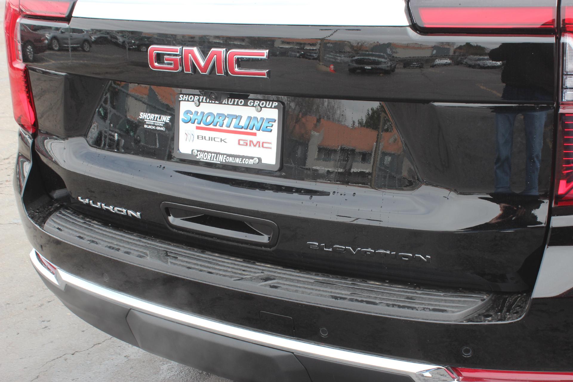 2025 GMC Yukon XL Vehicle Photo in AURORA, CO 80012-4011