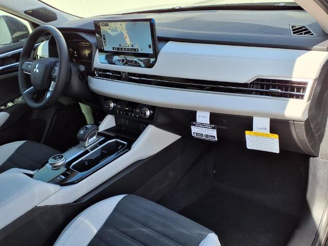 2025 Mitsubishi Outlander Vehicle Photo in Tampa, FL 33612