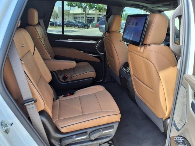 2025 Cadillac Escalade Vehicle Photo in TAMPA, FL 33612-3404