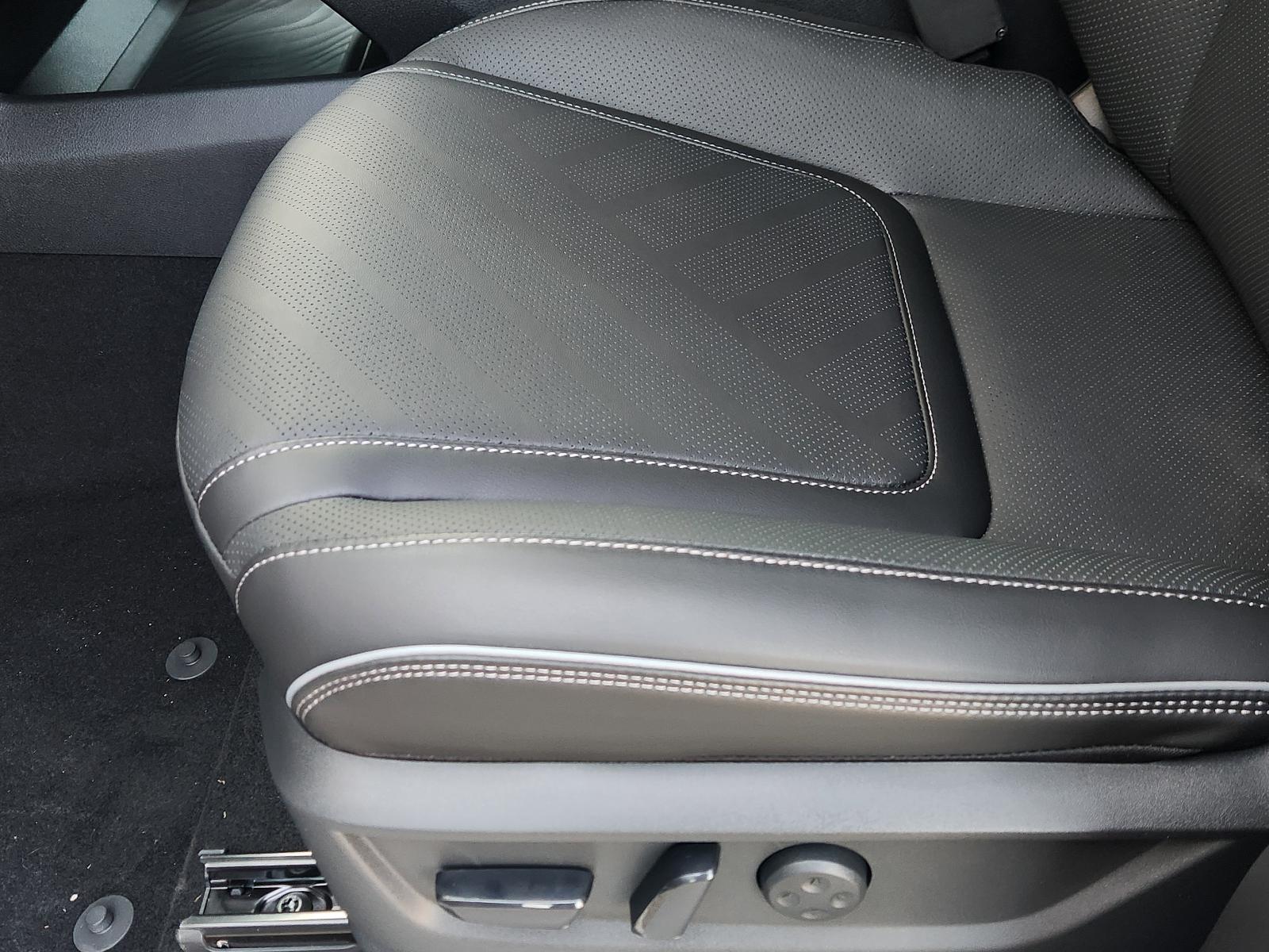 2025 INFINITI QX80 Vehicle Photo in Fort Worth, TX 76132