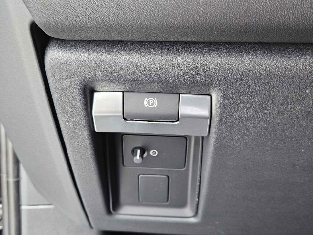 2025 Defender Vehicle Photo in AUSTIN, TX 78717
