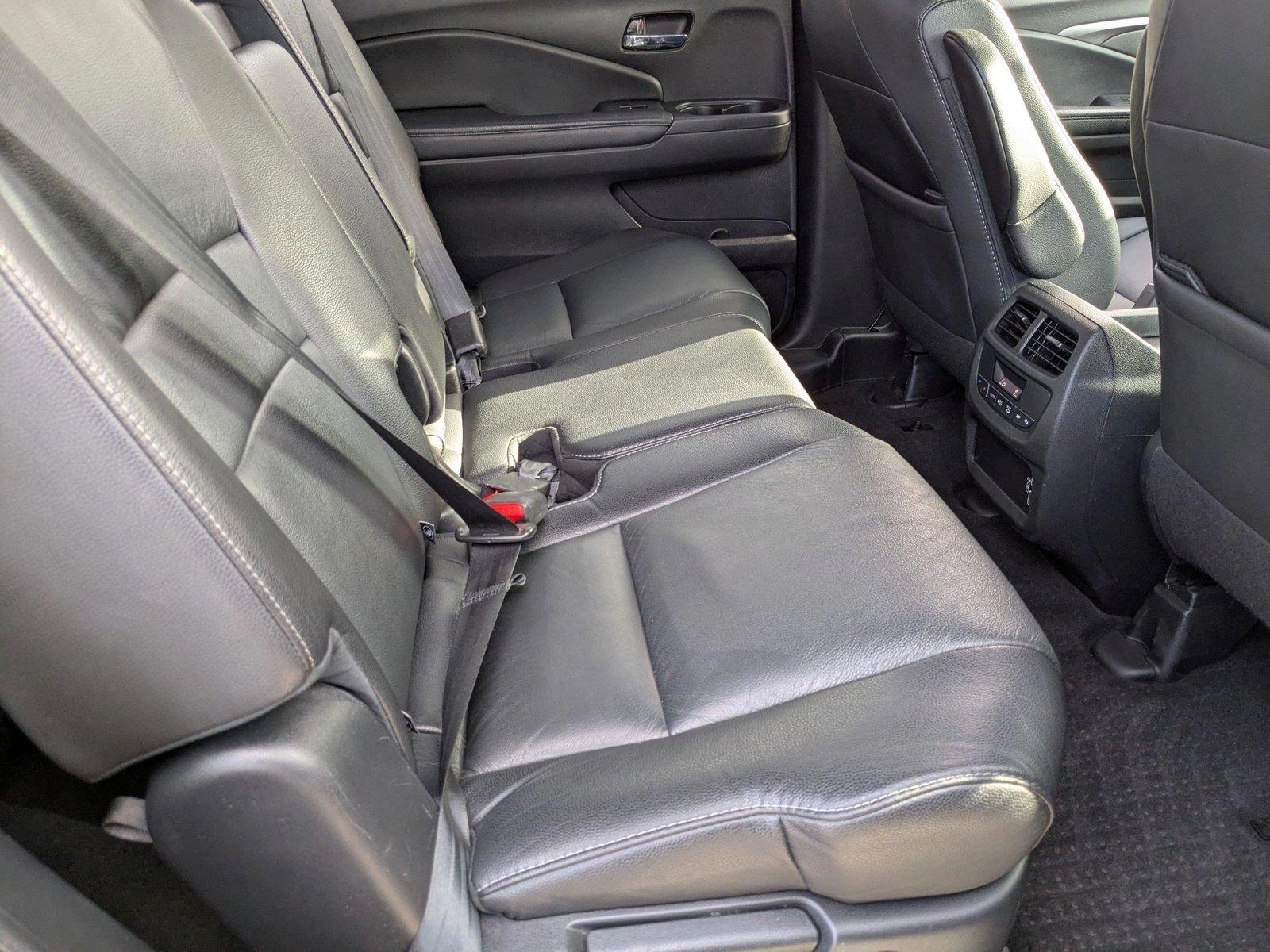 2021 Honda Pilot Vehicle Photo in Miami, FL 33015