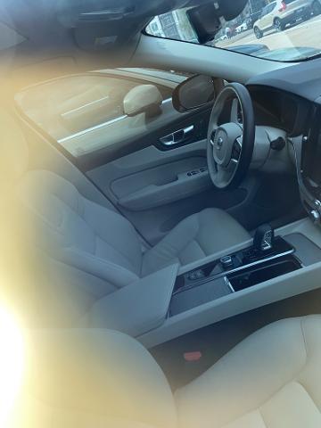2025 Volvo XC60 Plug-In Hybrid Vehicle Photo in Houston, TX 77007