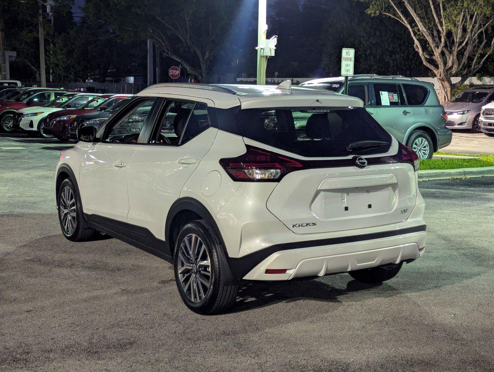 2024 Nissan Kicks Vehicle Photo in Miami, FL 33135