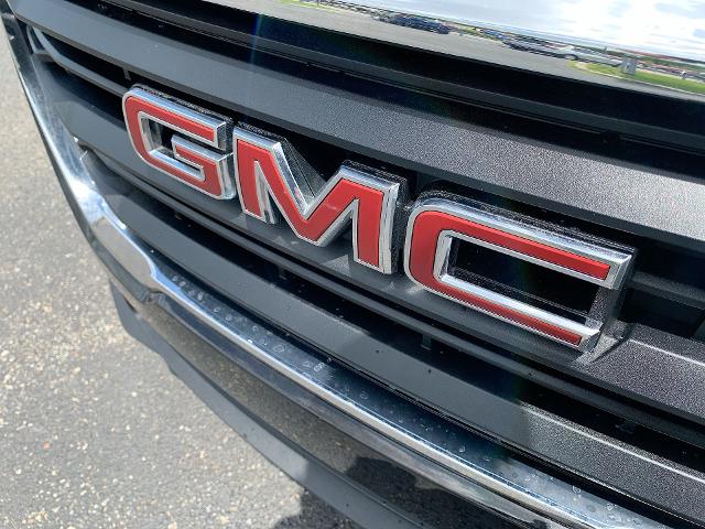 2022 GMC Terrain Vehicle Photo in MOON TOWNSHIP, PA 15108-2571