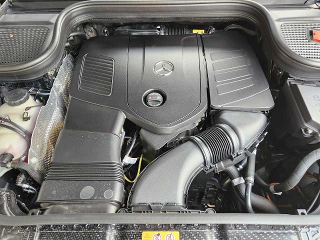 2025 Mercedes-Benz GLE Vehicle Photo in HOUSTON, TX 77079