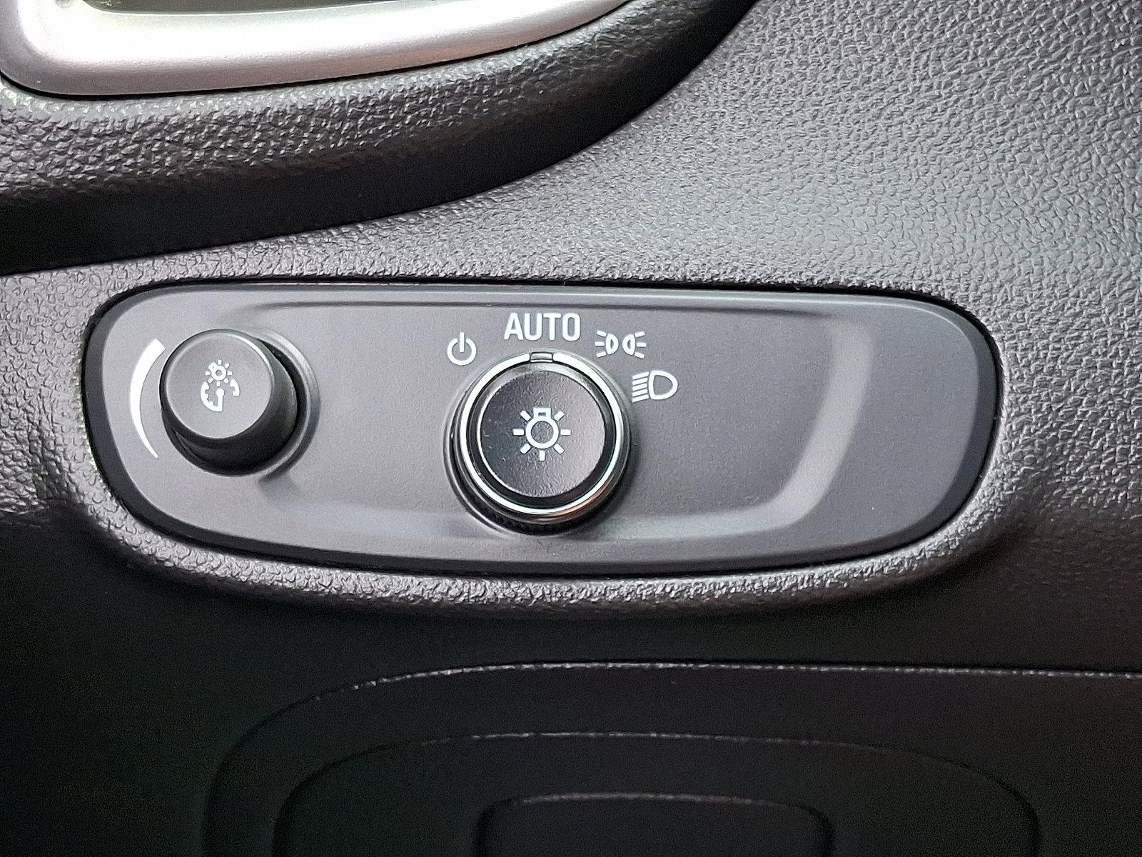 2018 Chevrolet Trax Vehicle Photo in BETHLEHEM, PA 18017-9401
