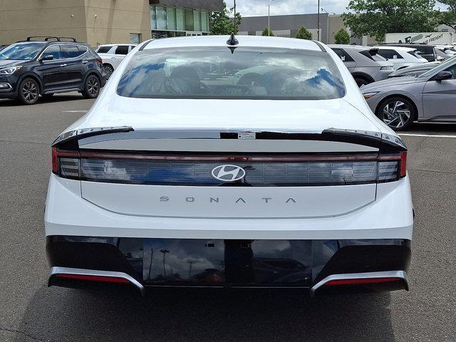 2025 Hyundai SONATA Vehicle Photo in Philadelphia, PA 19116