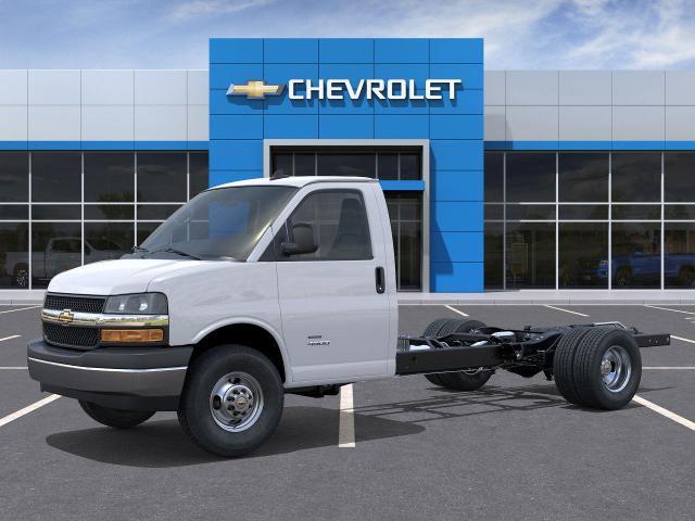 2025 Chevrolet Express Cutaway 4500 Vehicle Photo in PAWLING, NY 12564-3219