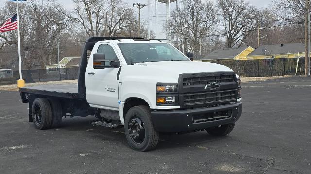 2024 Chevrolet Silverado Chassis Cab Vehicle Photo in INDEPENDENCE, MO 64055-1314