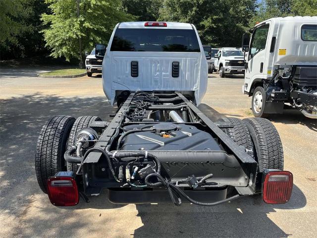 2024 Chevrolet Silverado 3500 HD Chassis Cab Vehicle Photo in ALCOA, TN 37701-3235