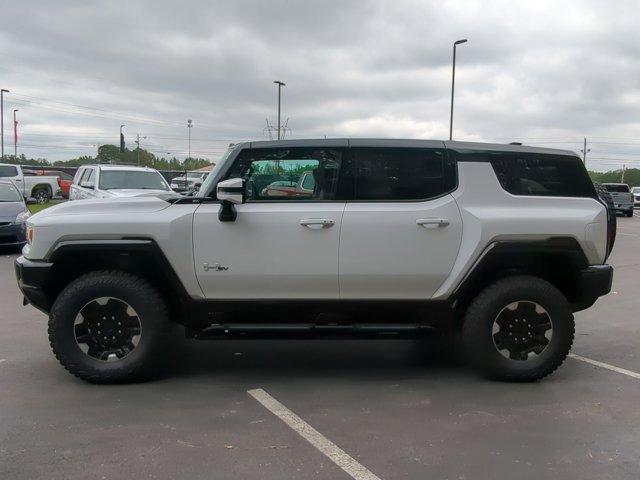 2025 GMC HUMMER EV SUV Vehicle Photo in ALBERTVILLE, AL 35950-0246