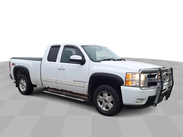 Used 2009 Chevrolet Silverado 1500 LTZ with VIN 1GCEK39019Z235259 for sale in Hibbing, Minnesota