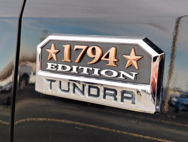 2015 Toyota Tundra 4WD Truck Vehicle Photo in GREEN BAY, WI 54304-5303