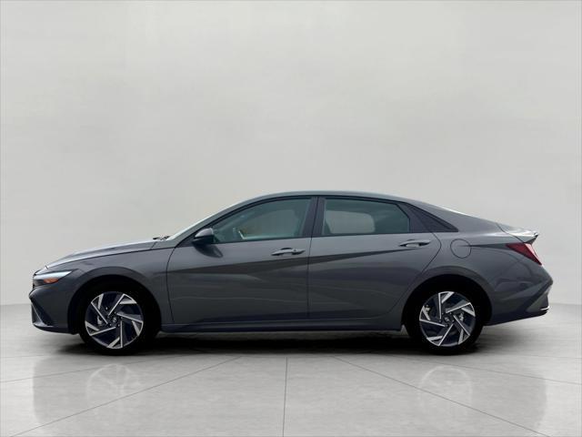 2025 Hyundai ELANTRA Vehicle Photo in Green Bay, WI 54304