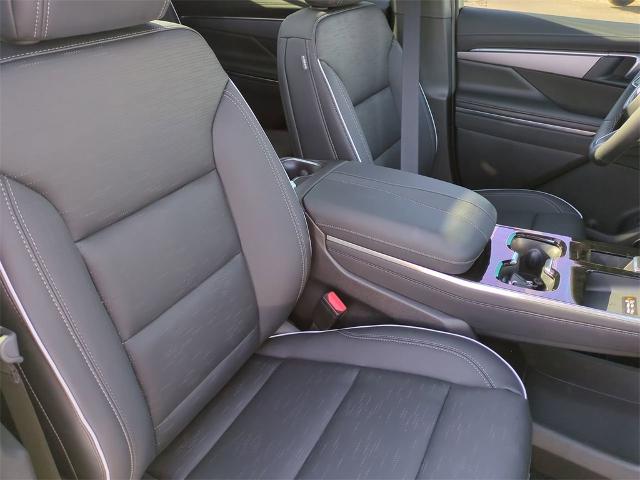 2025 Buick Enclave Vehicle Photo in GOODYEAR, AZ 85338-1310