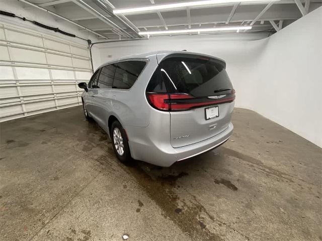 2023 Chrysler Pacifica Vehicle Photo in PORTLAND, OR 97225-3518