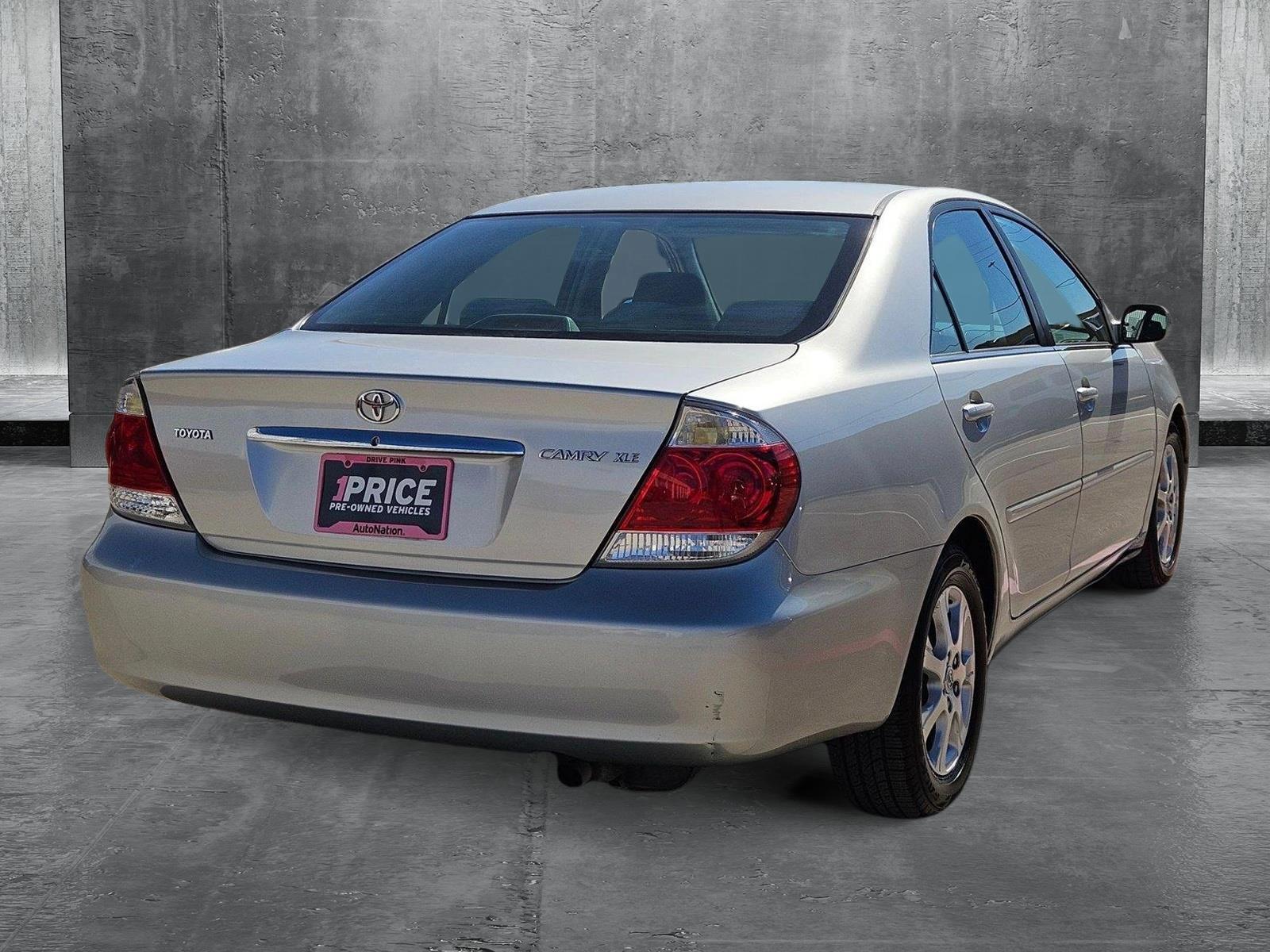 2005 Toyota Camry Vehicle Photo in NORTH RICHLAND HILLS, TX 76180-7199