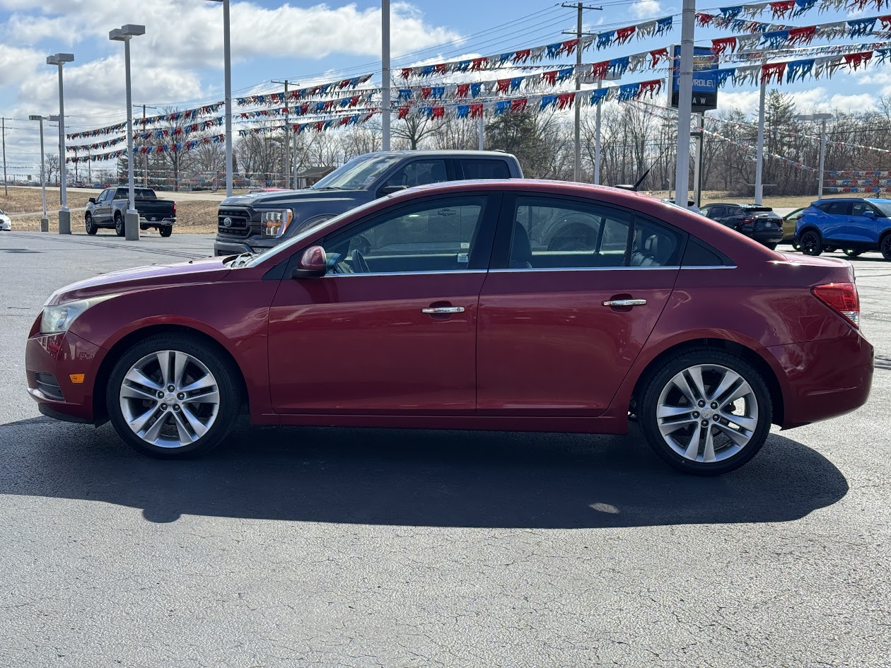 2011 Chevrolet Cruze Vehicle Photo in BOONVILLE, IN 47601-9633