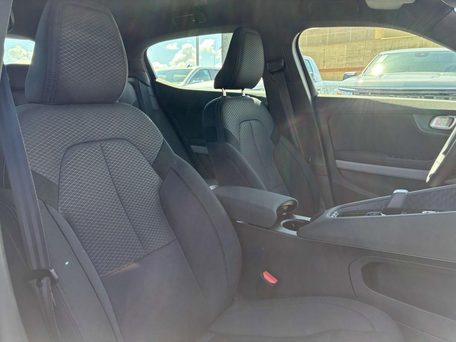 2022 Polestar 2 Vehicle Photo in LOS ANGELES, CA 90007-3794