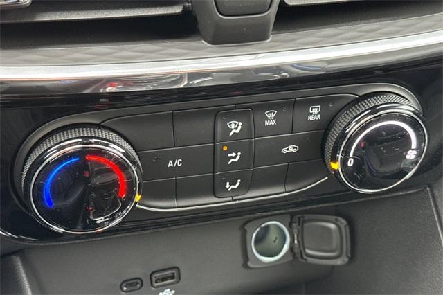 2025 Buick Encore GX Vehicle Photo in ELK GROVE, CA 95757-8703