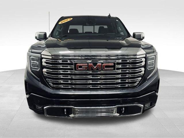 2023 GMC Sierra 1500 Vehicle Photo in MEDINA, OH 44256-9631