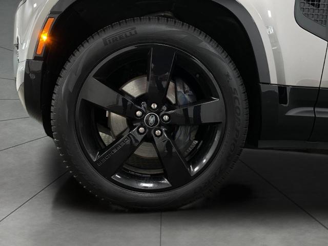 2023 Defender Vehicle Photo in Appleton, WI 54913
