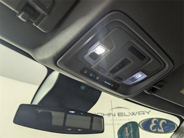 2023 Chevrolet Silverado 1500 Vehicle Photo in ENGLEWOOD, CO 80113-6708