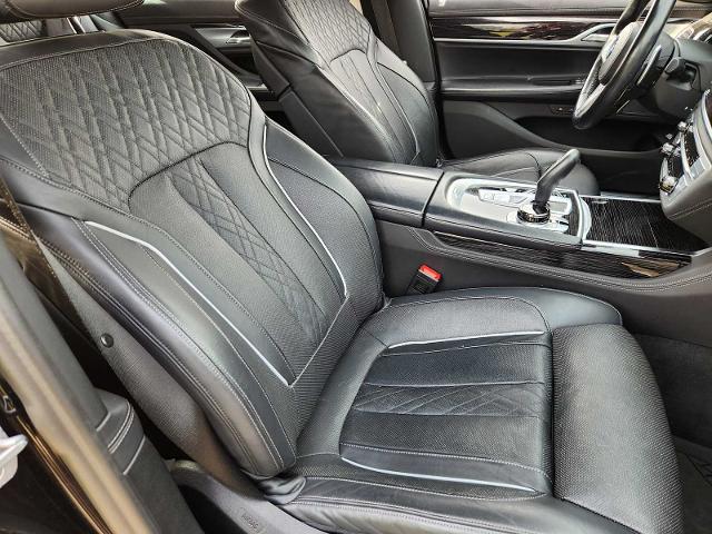 2022 BMW 740i xDrive Vehicle Photo in PLANO, TX 75024