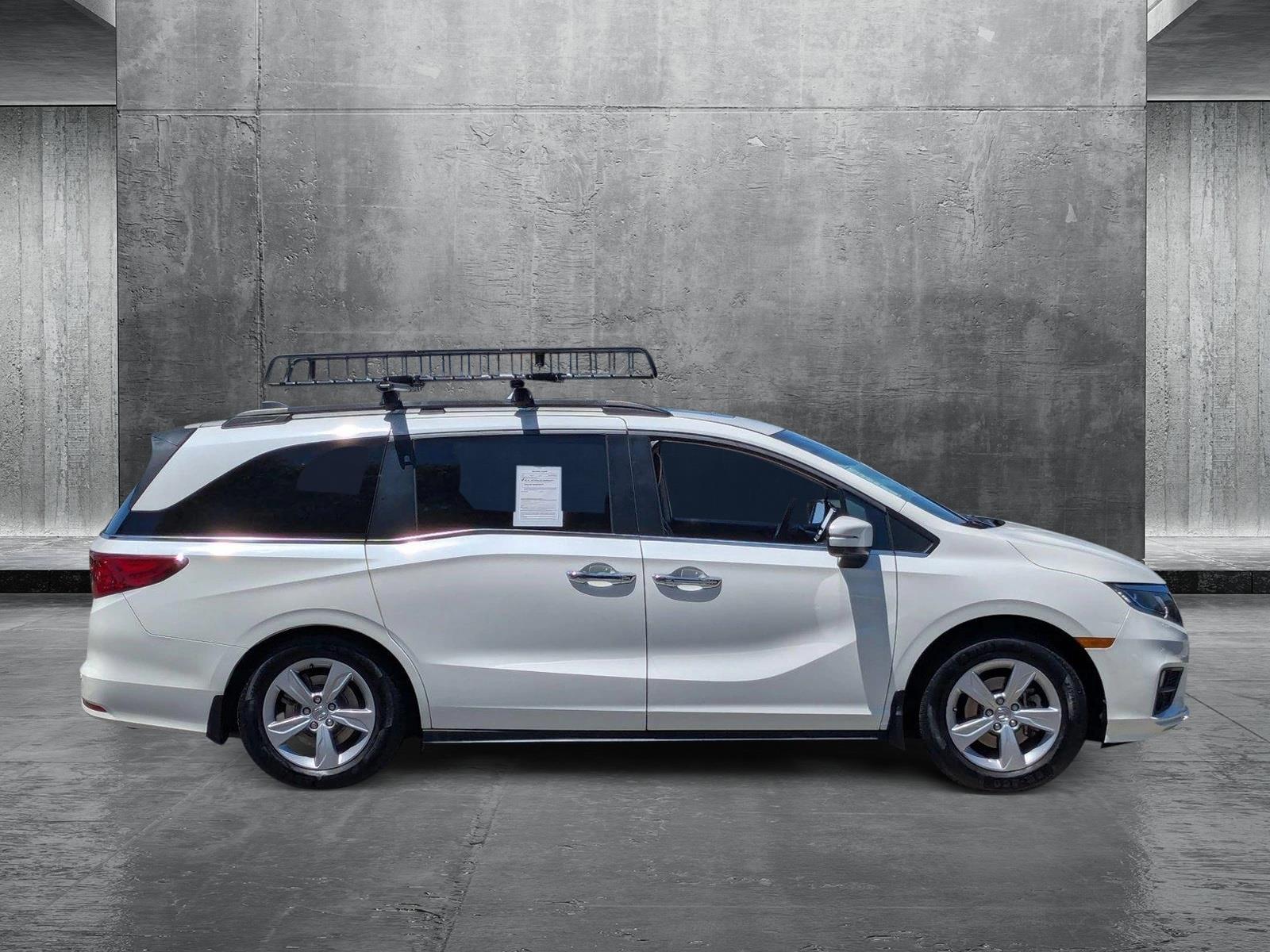 2019 Honda Odyssey Vehicle Photo in Valencia, CA 91355