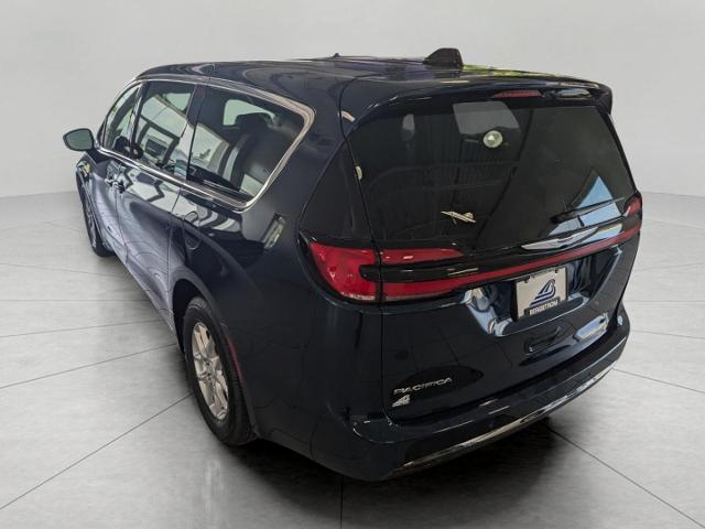 2025 Chrysler Pacifica Vehicle Photo in Oshkosh, WI 54901