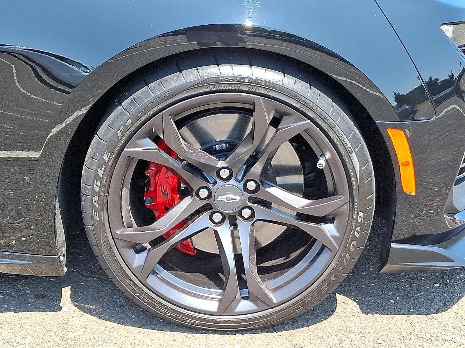 2021 Chevrolet Camaro Vehicle Photo in Trevose, PA 19053