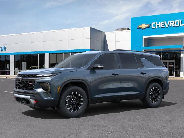 2025 Chevrolet Traverse Vehicle Photo in MOON TOWNSHIP, PA 15108-2571