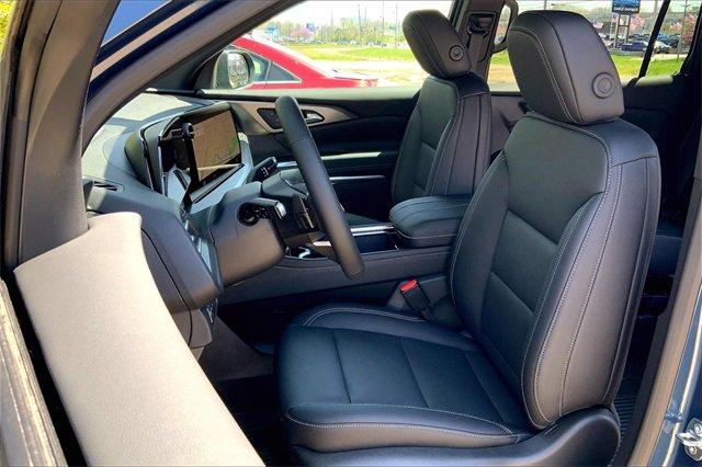 2025 Chevrolet Traverse Vehicle Photo in INDEPENDENCE, MO 64055-1314
