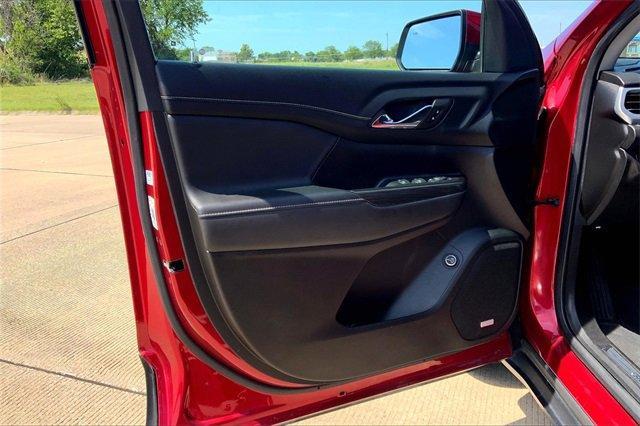 2023 GMC Acadia Vehicle Photo in TOPEKA, KS 66609-0000
