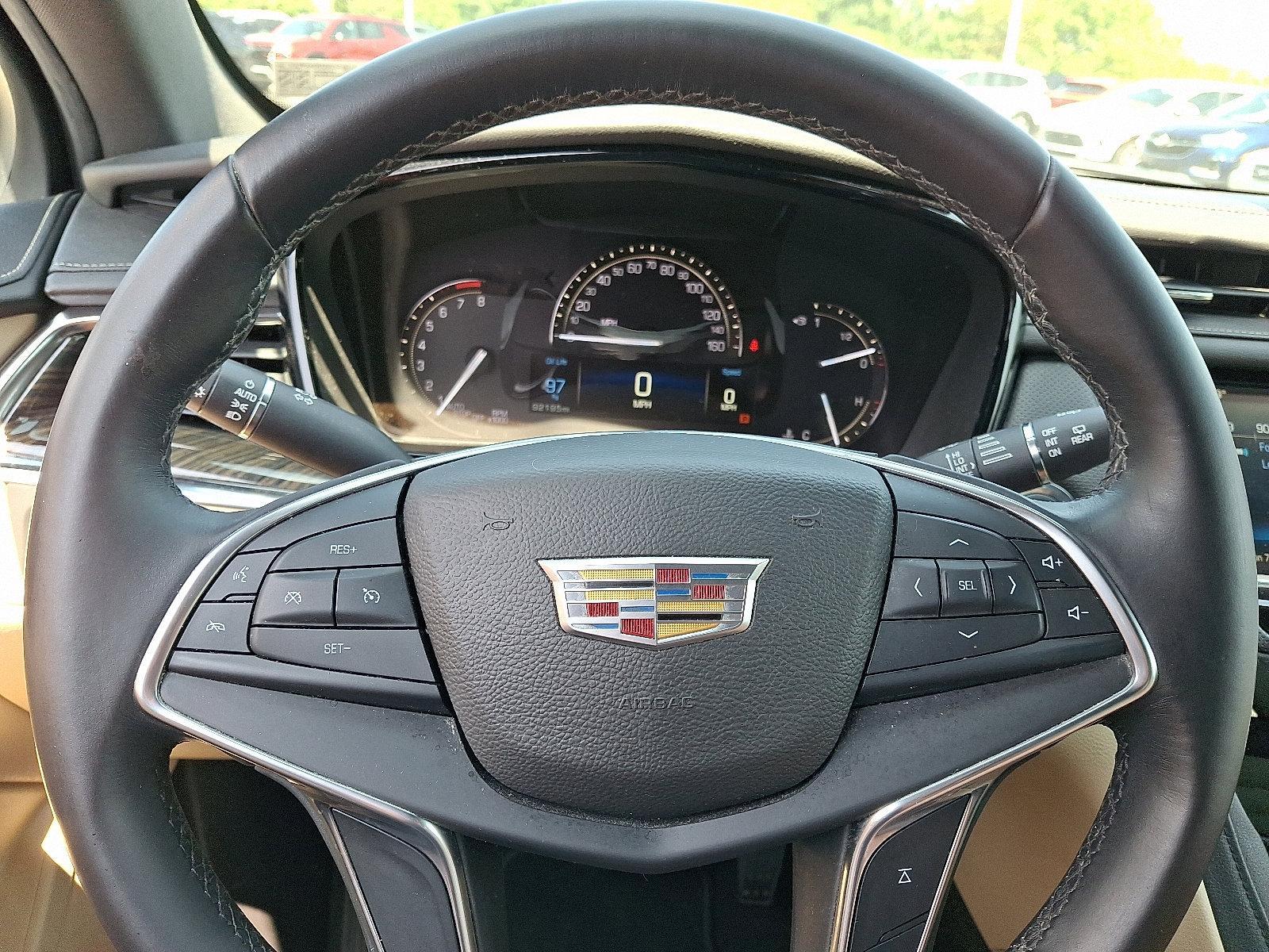 2017 Cadillac XT5 Vehicle Photo in BETHLEHEM, PA 18017-9401