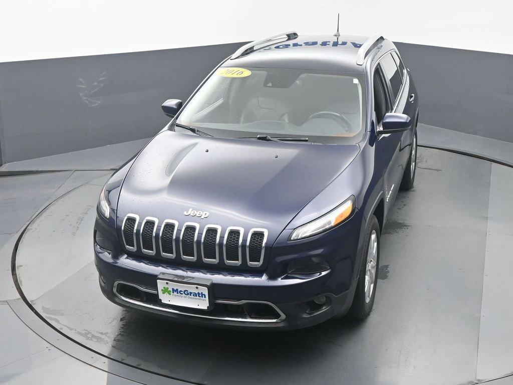 2016 Jeep Cherokee Vehicle Photo in Marion, IA 52302
