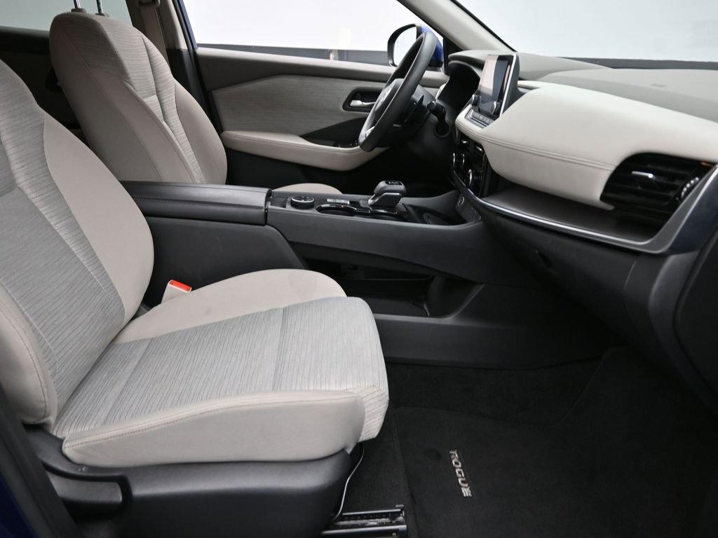 2021 Nissan Rogue Vehicle Photo in Marion, IA 52302