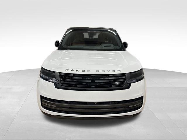 2025 Land Rover Range Rover Vehicle Photo in MEDINA, OH 44256-9631