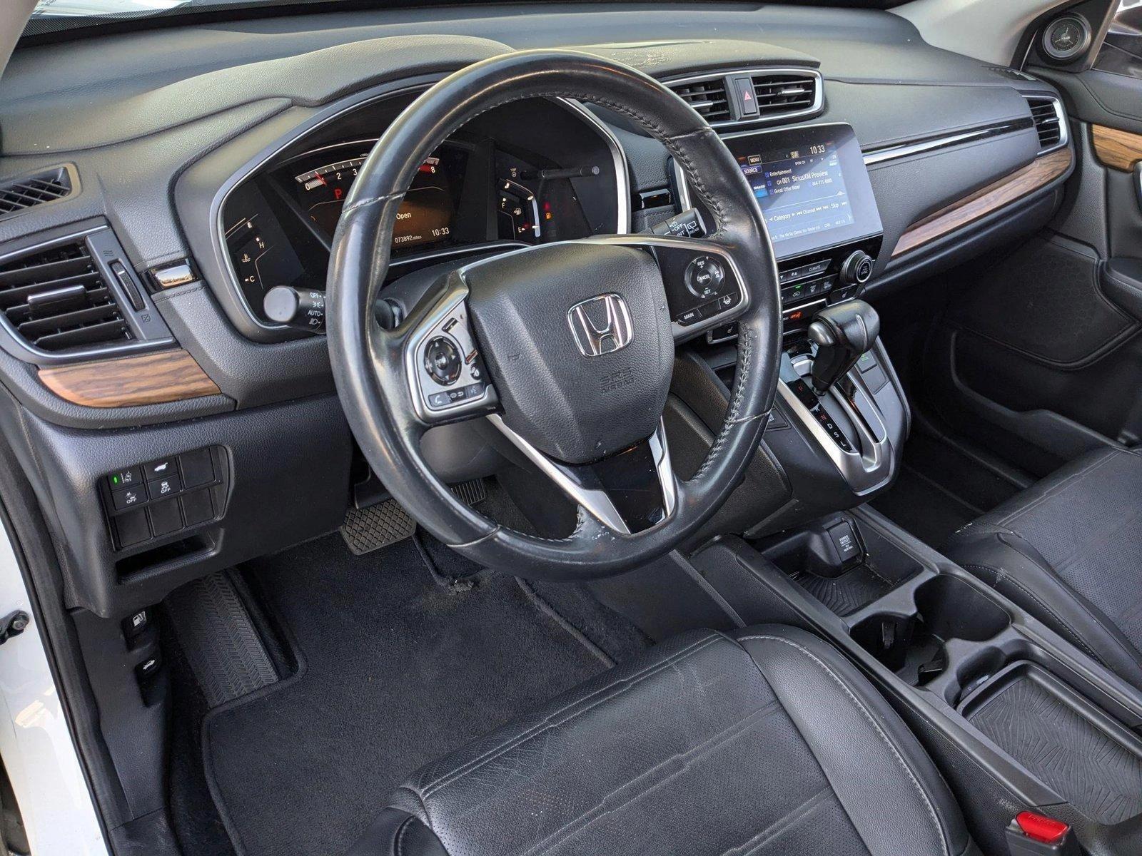 2019 Honda CR-V Vehicle Photo in VALENCIA, CA 91355-1705