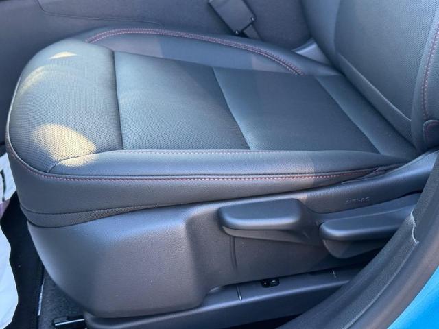 2025 Chevrolet Trax Vehicle Photo in COLUMBIA, MO 65203-3903