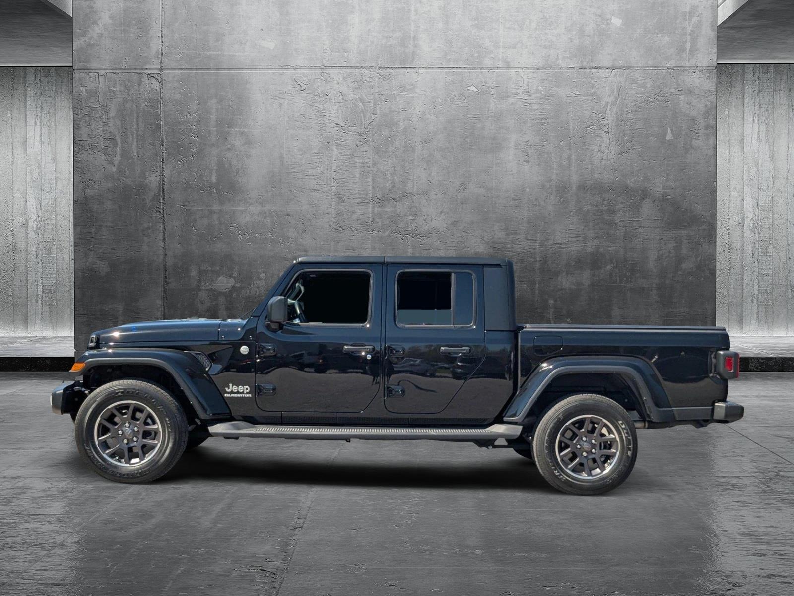 2022 Jeep Gladiator Vehicle Photo in St. Petersburg, FL 33713