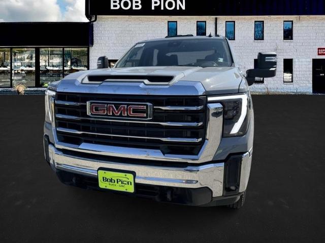 2025 GMC Sierra 2500 HD Vehicle Photo in CHICOPEE, MA 01020-5001