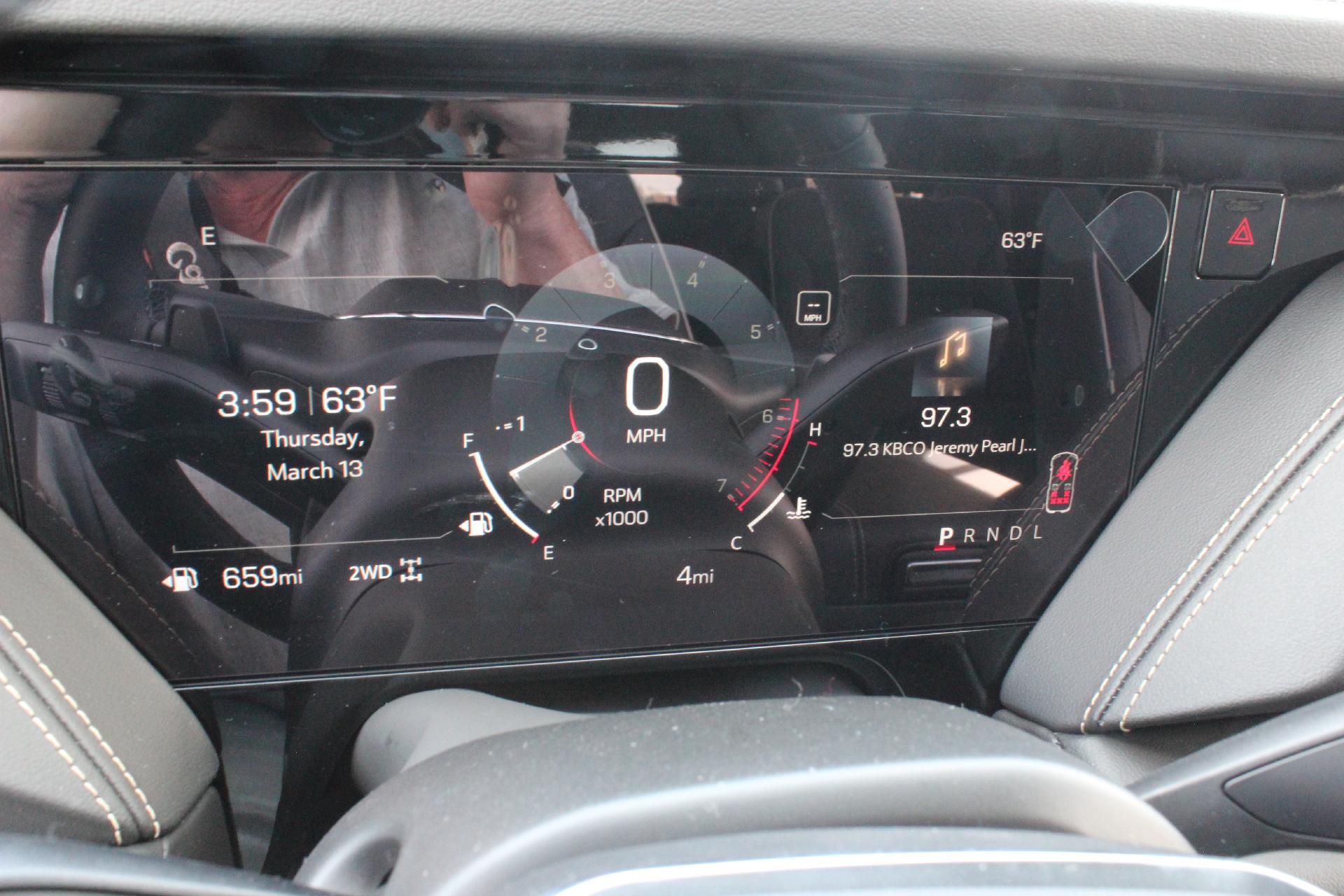 2025 GMC Yukon XL Vehicle Photo in AURORA, CO 80012-4011