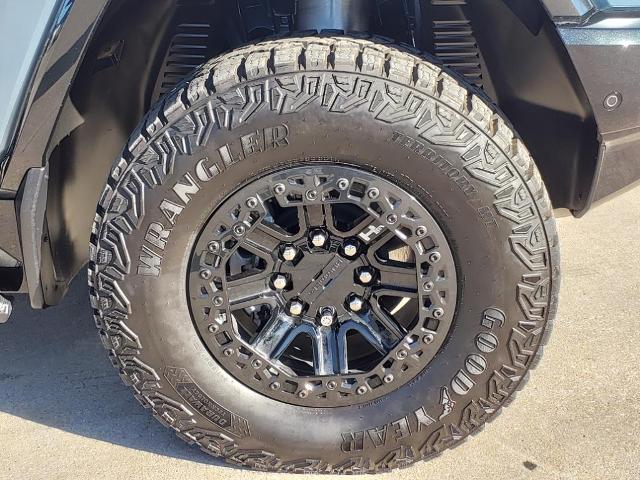 2024 GMC HUMMER EV SUV Vehicle Photo in Denton, TX 76205