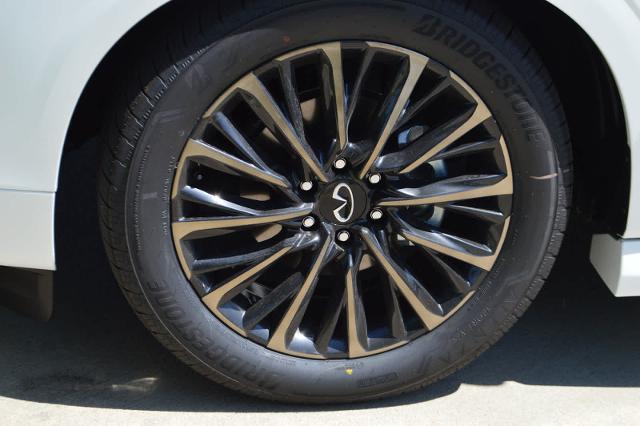 2025 INFINITI QX80 Vehicle Photo in Houston, TX 77090