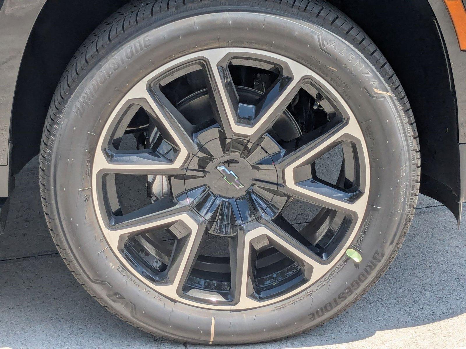 2025 Chevrolet Tahoe Vehicle Photo in PEMBROKE PINES, FL 33024-6534