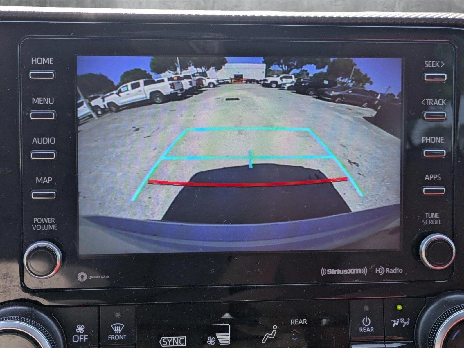 2021 Toyota Highlander Vehicle Photo in GREENACRES, FL 33463-3207