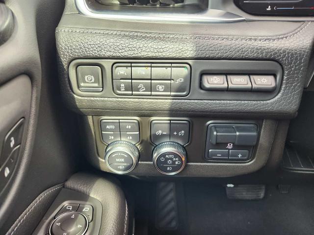2022 GMC Yukon Vehicle Photo in HOUSTON, TX 77079