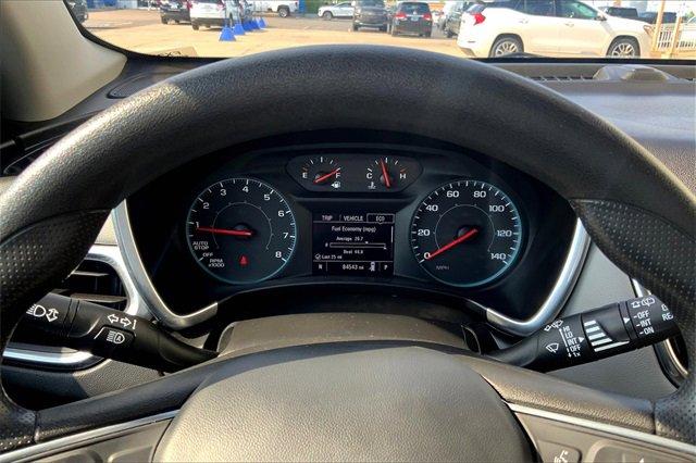 2022 Chevrolet Equinox Vehicle Photo in TOPEKA, KS 66609-0000
